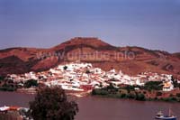 The Spanish place Sanlúcar de Guadiana at the other side of the river